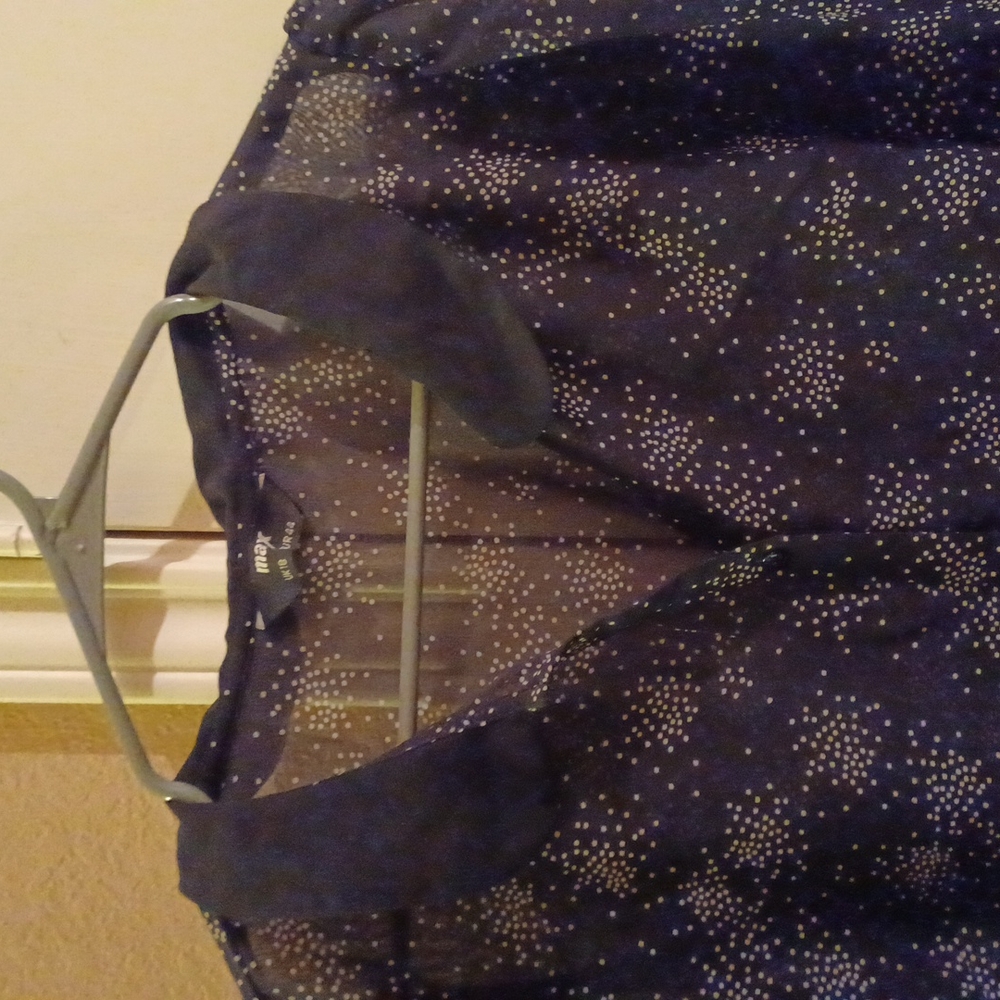 Blouse - Picture 2 of 3